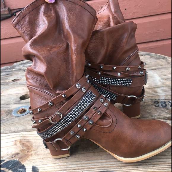 TREWQ woman’s booties - Picture 9 of 11